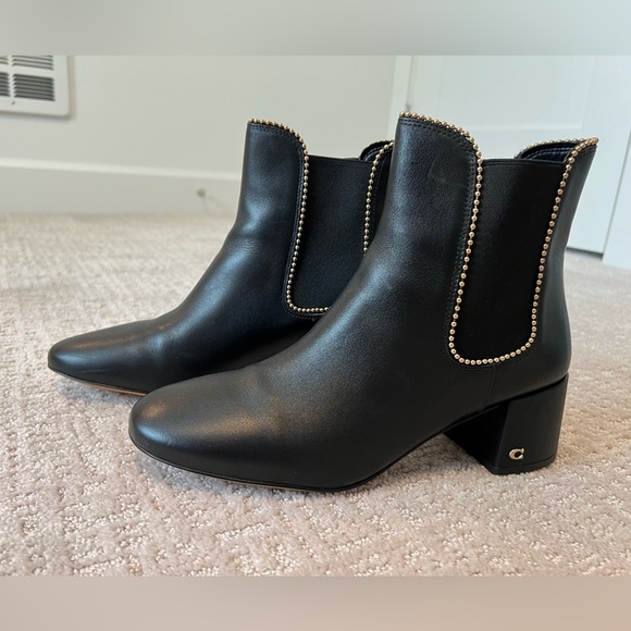 Coach boot with heels size 11 - Picture 1 of 3